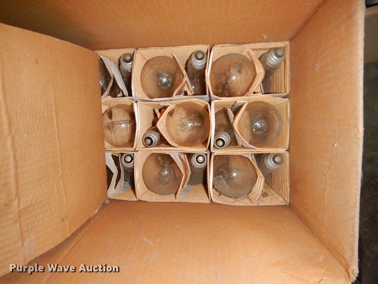 image for item GJ9810 (22) HPS lights