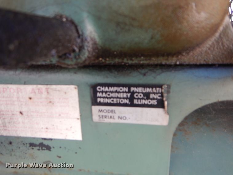 image for item GJ9823 Champion HGR5-3 air compressor