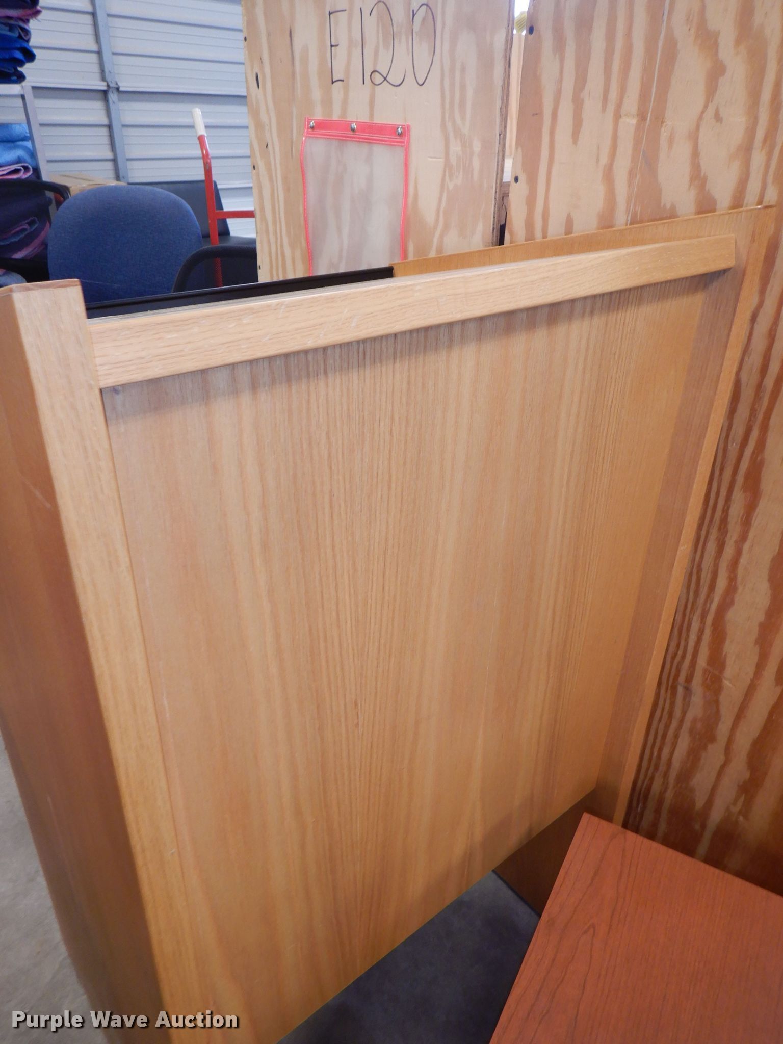 Furniture in Lawrence, KS Item FQ9998 sold Purple Wave