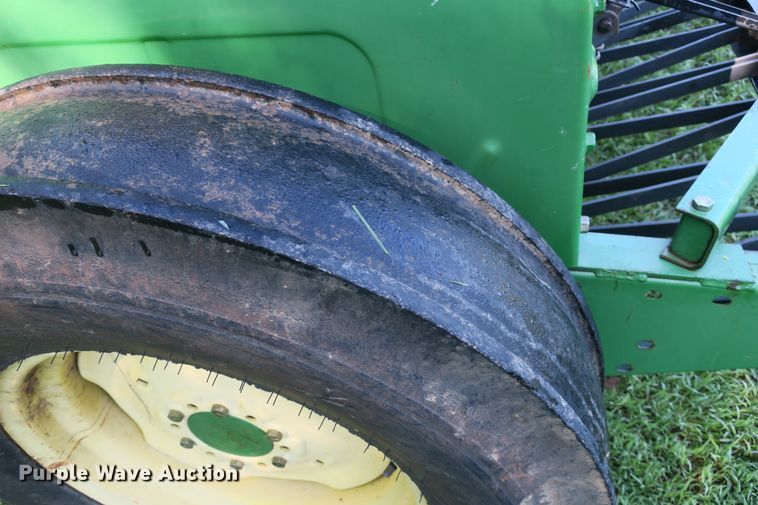 image for item DB10209 (2) John Deere 450 grain drills