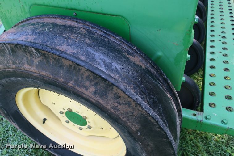image for item DB10209 (2) John Deere 450 grain drills