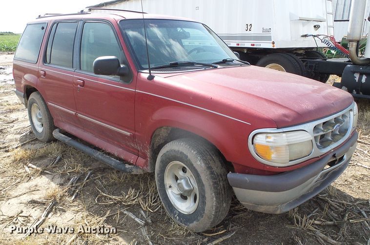 image for item DC5000 1997 Ford Explorer SUV
