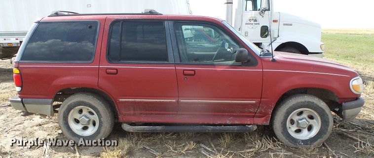 image for item DC5000 1997 Ford Explorer SUV