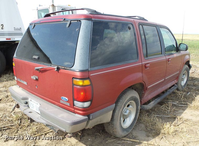 image for item DC5000 1997 Ford Explorer SUV