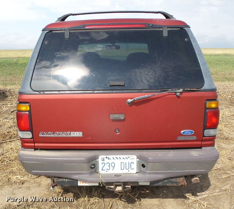 image for item DC5000 1997 Ford Explorer SUV