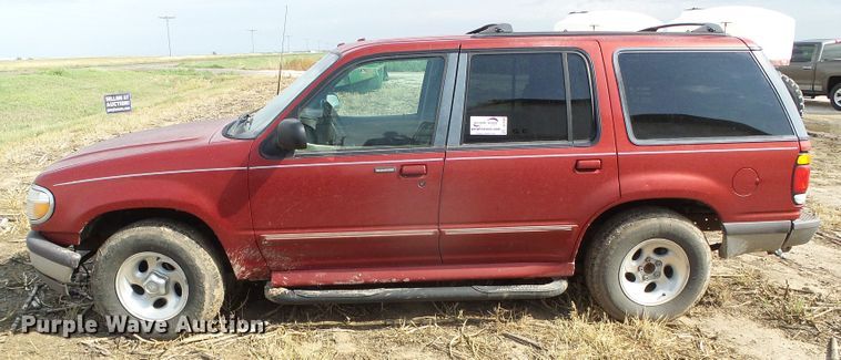 image for item DC5000 1997 Ford Explorer SUV