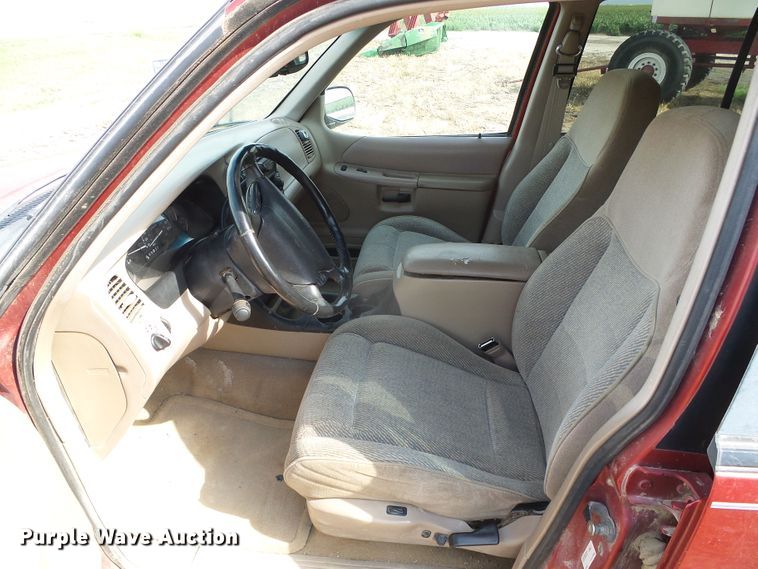 image for item DC5000 1997 Ford Explorer SUV