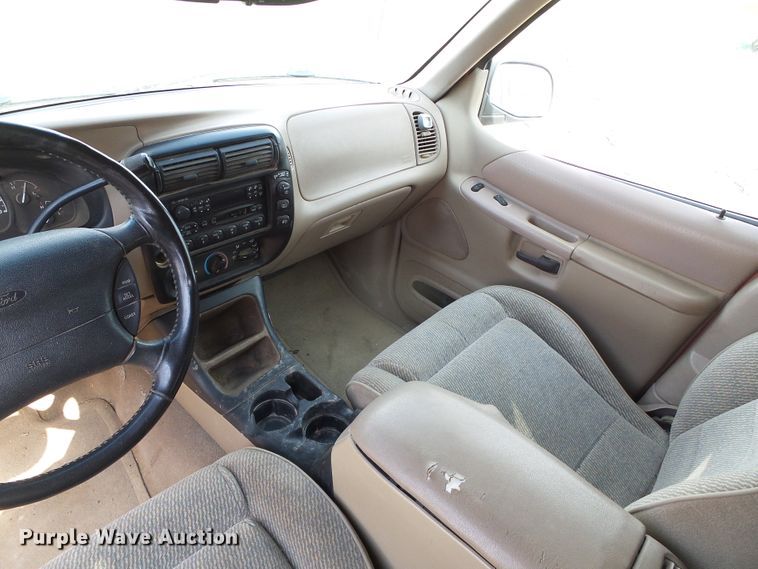 image for item DC5000 1997 Ford Explorer SUV
