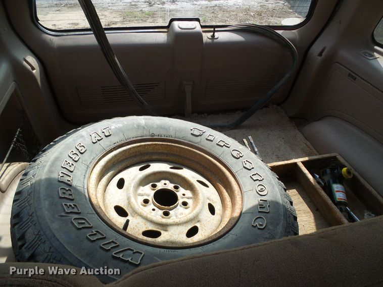 image for item DC5000 1997 Ford Explorer SUV