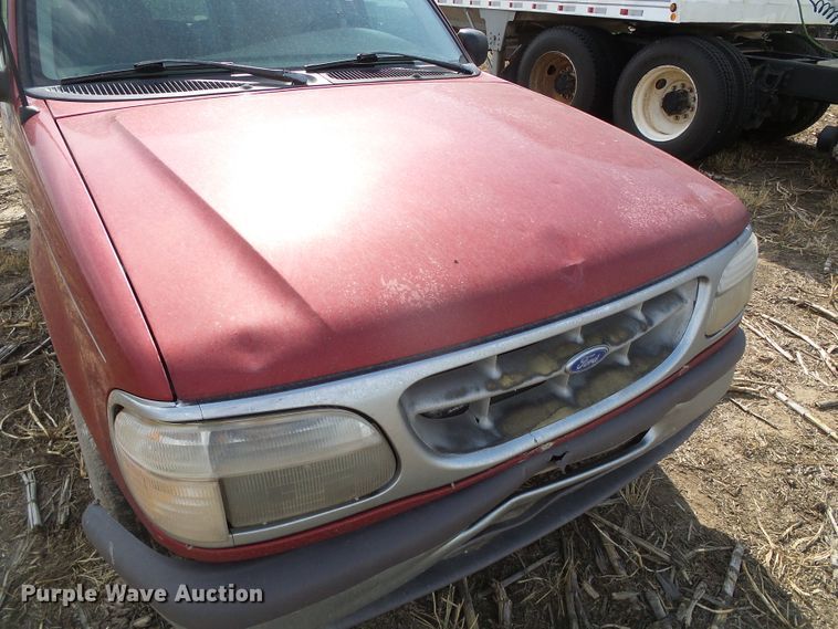 image for item DC5000 1997 Ford Explorer SUV