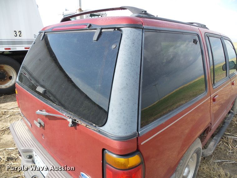 image for item DC5000 1997 Ford Explorer SUV