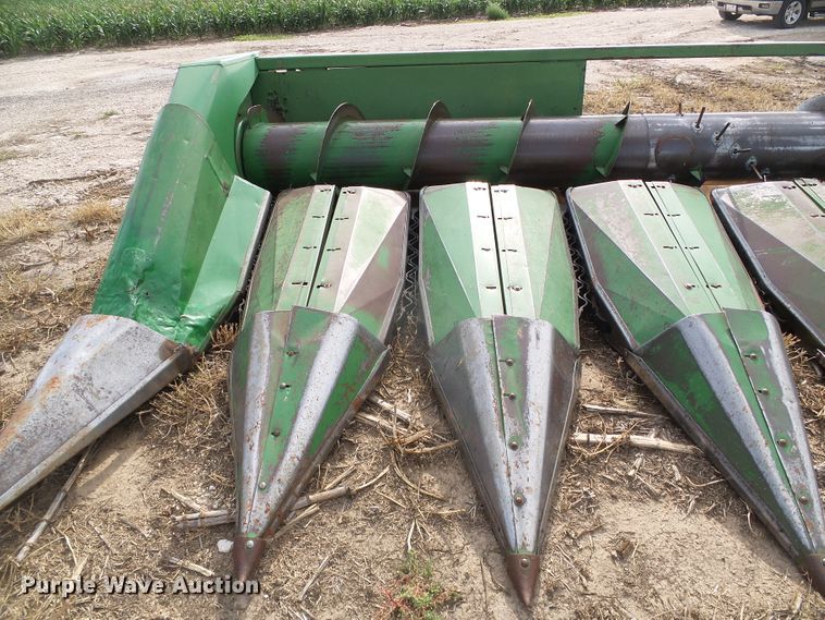 image for item DC5001 John Deere 853 all-crop head