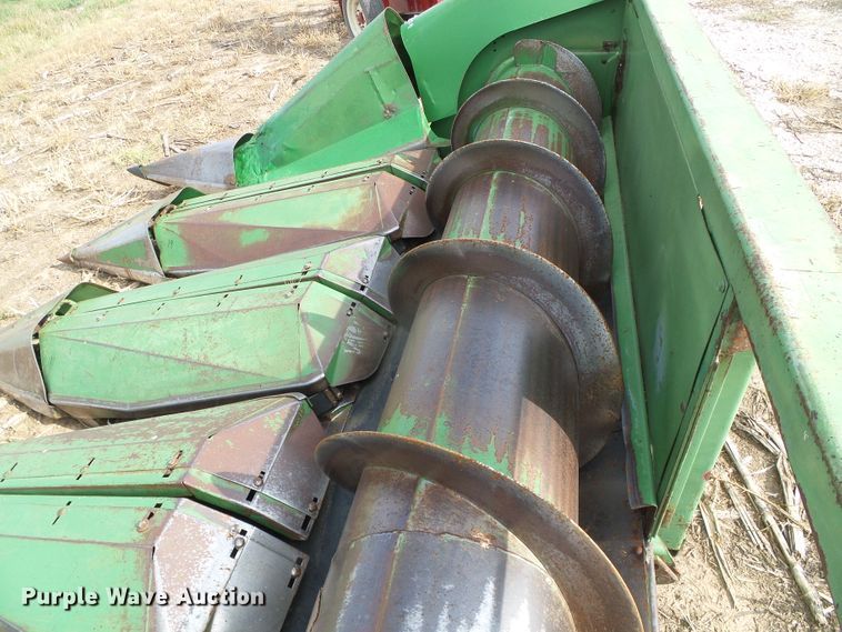 image for item DC5001 John Deere 853 all-crop head