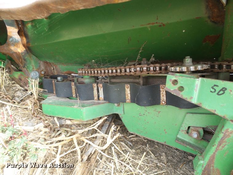 image for item DC5001 John Deere 853 all-crop head