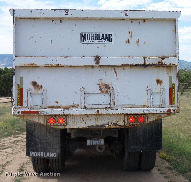 image for item DD6044 1966 Mack R611 grain truck