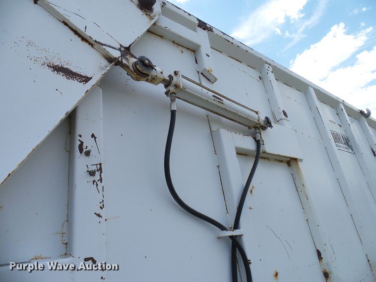 image for item DD6044 1966 Mack R611 grain truck