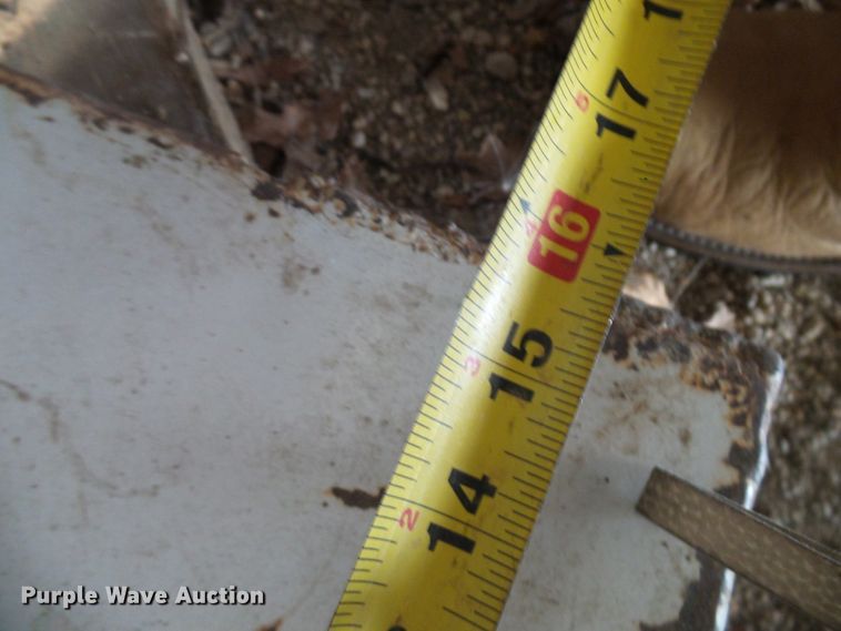 image for item DD6044 1966 Mack R611 grain truck