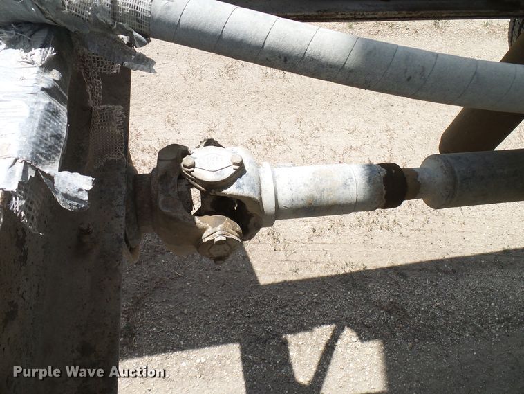 image for item DD6044 1966 Mack R611 grain truck