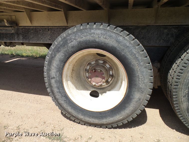 image for item DD6044 1966 Mack R611 grain truck