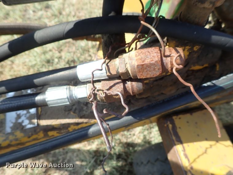 image for item DE1011 Vermeer hay rake