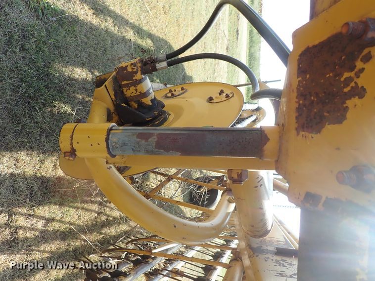 image for item DE1011 Vermeer hay rake