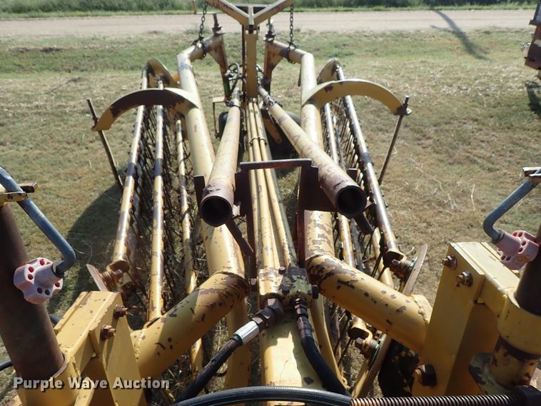 image for item DE1011 Vermeer hay rake