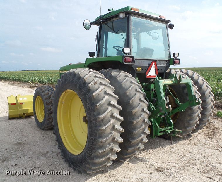 image for item DG0166 1993 John Deere 4960 MFWD tractor