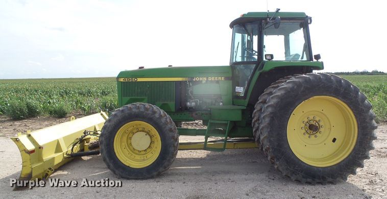 image for item DG0166 1993 John Deere 4960 MFWD tractor