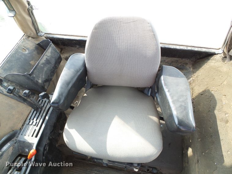 image for item DG0166 1993 John Deere 4960 MFWD tractor