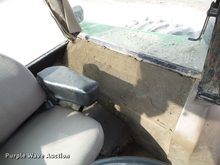 image for item DG0166 1993 John Deere 4960 MFWD tractor