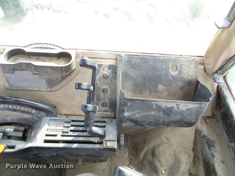 image for item DG0166 1993 John Deere 4960 MFWD tractor