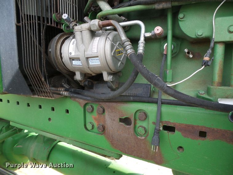 image for item DG0166 1993 John Deere 4960 MFWD tractor