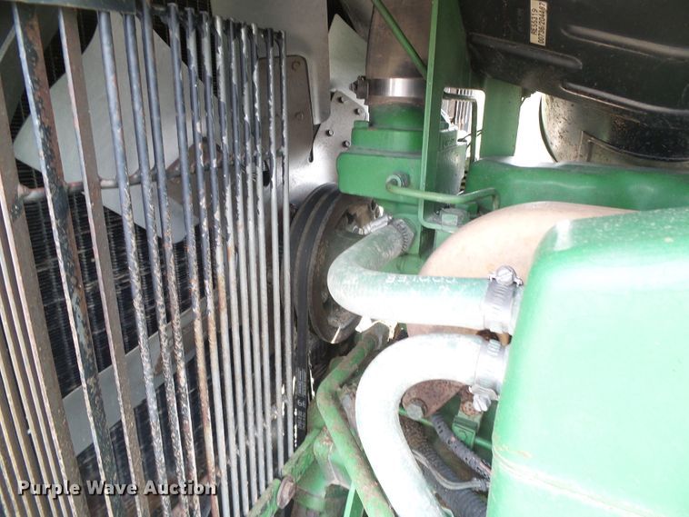 image for item DG0166 1993 John Deere 4960 MFWD tractor