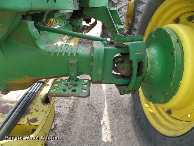 image for item DG0166 1993 John Deere 4960 MFWD tractor