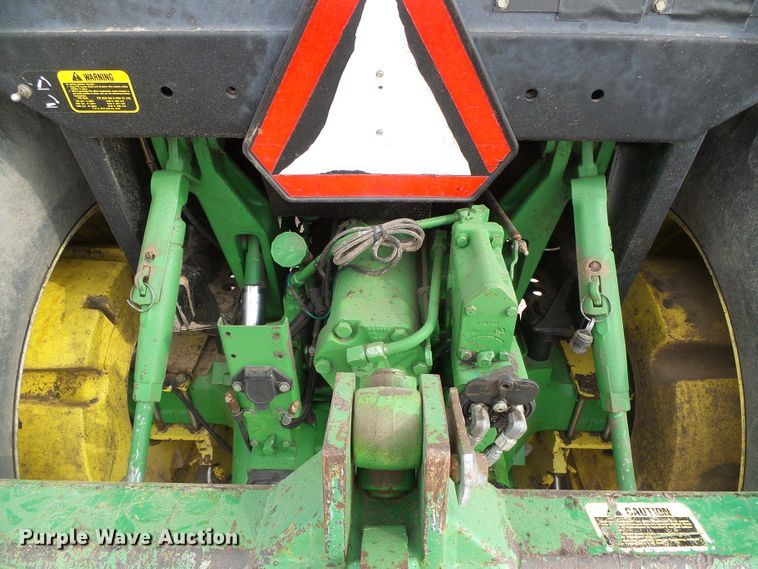 image for item DG0166 1993 John Deere 4960 MFWD tractor