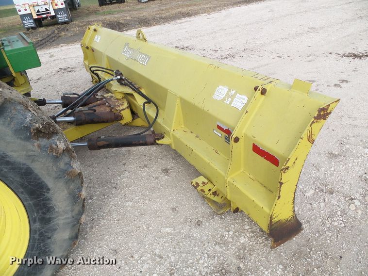 image for item DG0166 1993 John Deere 4960 MFWD tractor