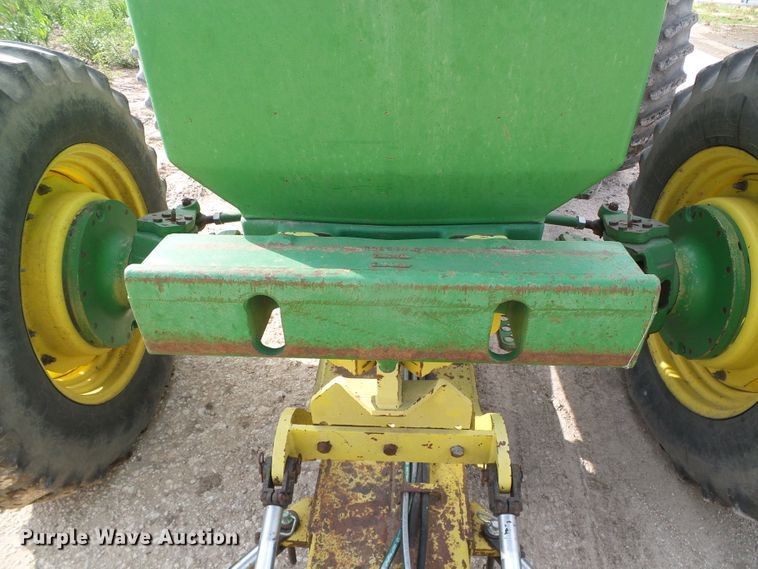 image for item DG0166 1993 John Deere 4960 MFWD tractor