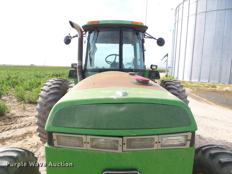 image for item DG0166 1993 John Deere 4960 MFWD tractor