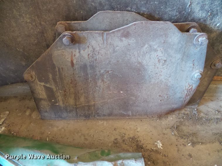 image for item DG0166 1993 John Deere 4960 MFWD tractor