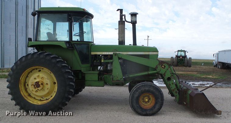 image for item DG0167 1973 John Deere 4630 tractor