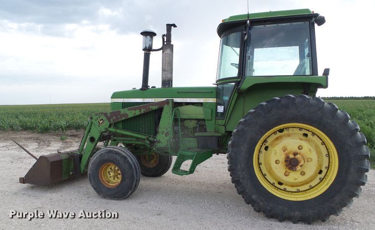 image for item DG0167 1973 John Deere 4630 tractor