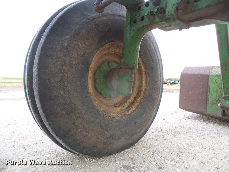 image for item DG0167 1973 John Deere 4630 tractor