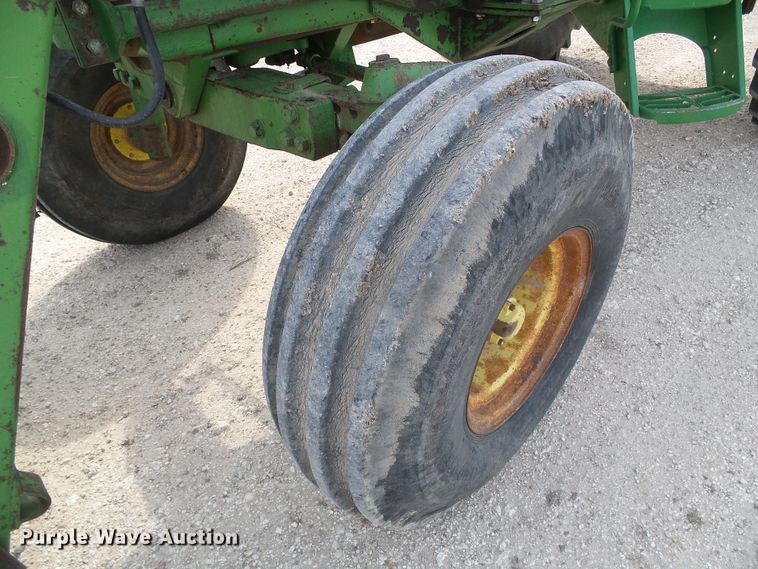 image for item DG0167 1973 John Deere 4630 tractor