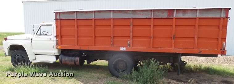 image for item DG0168 1973 Ford F600 grain truck