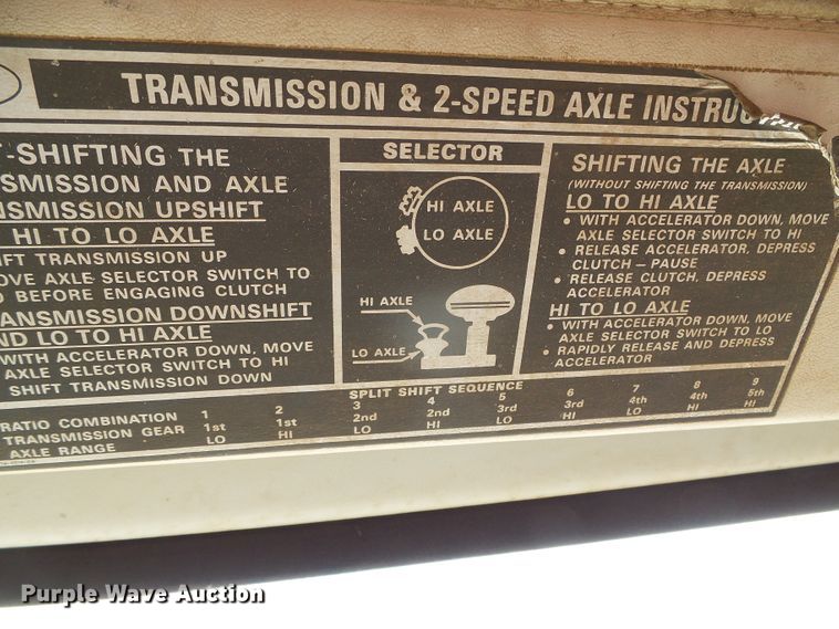 image for item DG0168 1973 Ford F600 grain truck