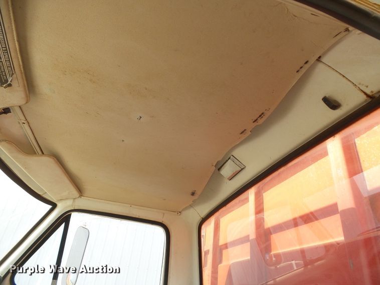 image for item DG0168 1973 Ford F600 grain truck