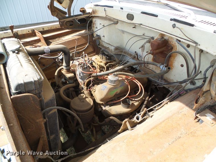 image for item DG0168 1973 Ford F600 grain truck