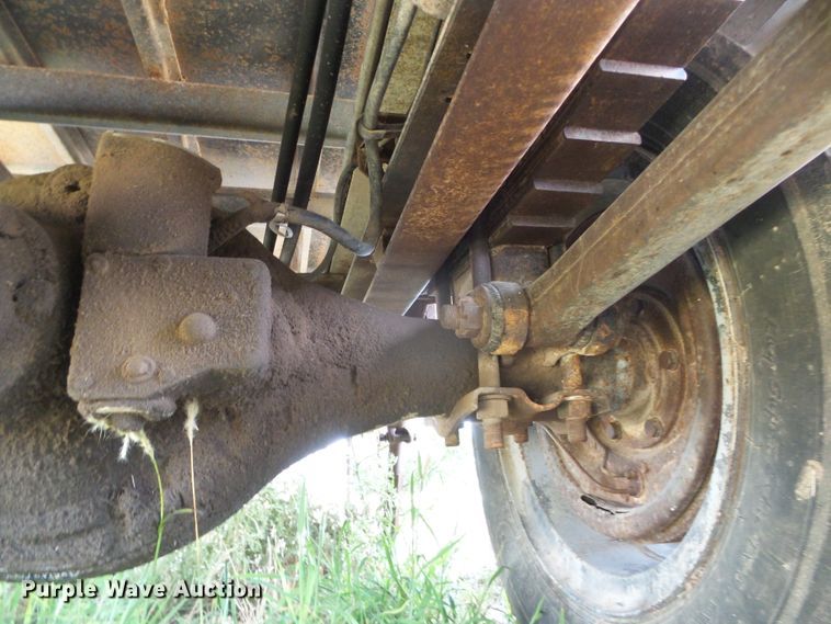 image for item DG0168 1973 Ford F600 grain truck