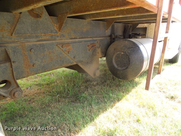 image for item DG0168 1973 Ford F600 grain truck