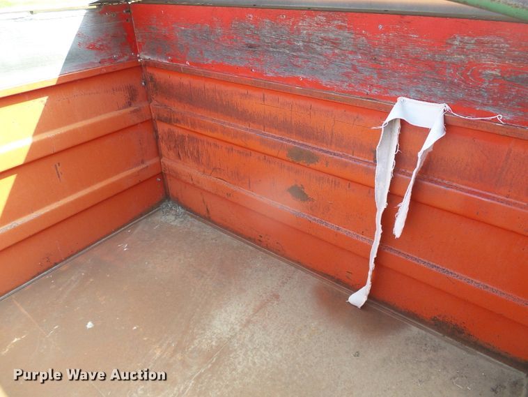 image for item DG0168 1973 Ford F600 grain truck